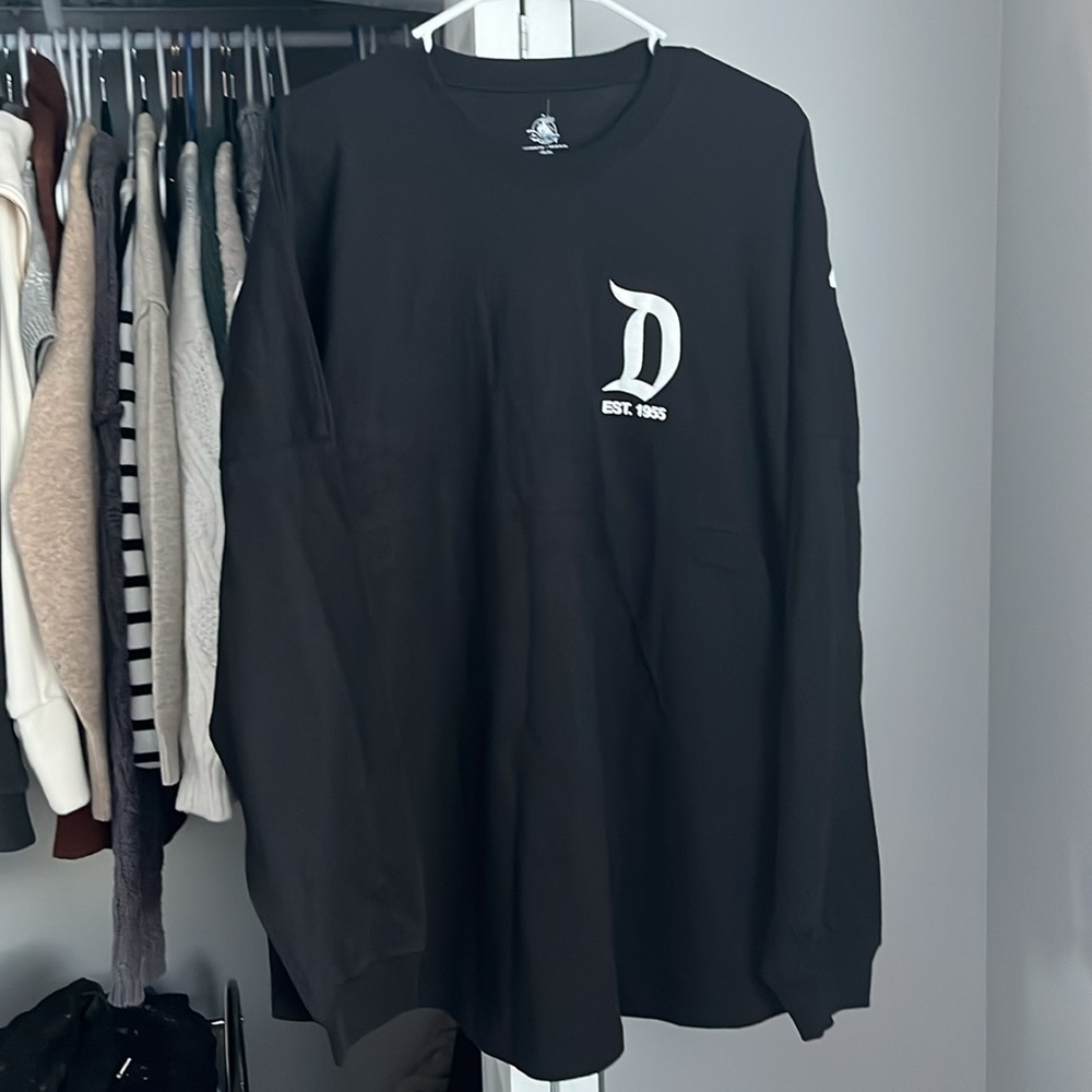 Disneyland Resort Black Spirit Jersey, NWOT - Picture 2 of 7